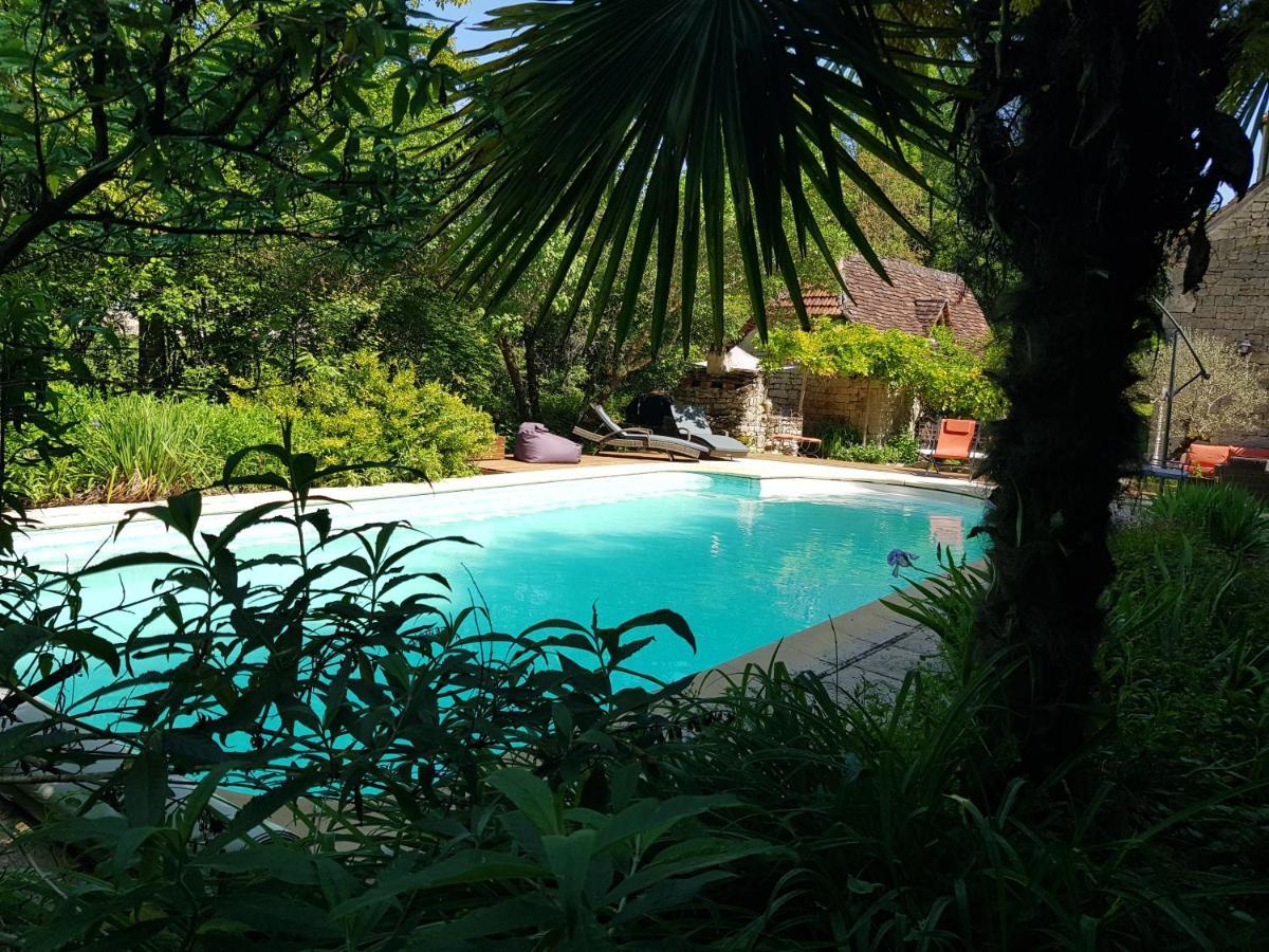 Bed and Breakfast Le Moulin De Jules Et Akasha Murat Exterior foto